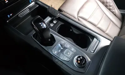 KG_Mobility_Ssangyong Rexton 2023, 73000 км, за 16221.51 USD - фото 9