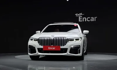 BMW 7-Series 2022, 31992 км, за 56284.72 USD