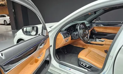 BMW 7-Series 2022, 31992 км, за 56284.72 USD - фото 11