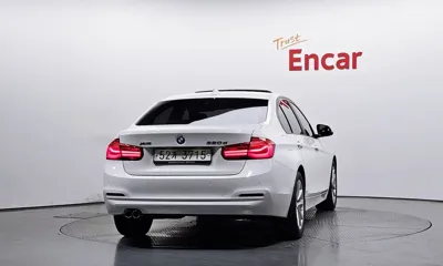 BMW 3-Series 2018, 98826 км, за 13022.81 USD