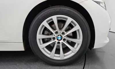 BMW 3-Series 2018, 98826 км, за 13022.81 USD