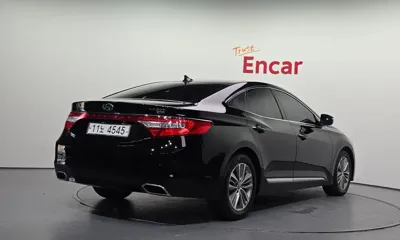 Hyundai Grandeur 2015, 182394 км, за 3713.36 USD