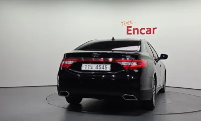 Hyundai Grandeur 2015, 182394 км, за 3713.36 USD