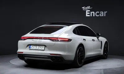 Porsche Panamera 2023, 49366 км, за 100760.54 USD