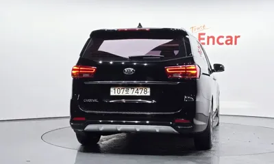 Kia Canival 2019, 139533 км, за 9315.97 USD
