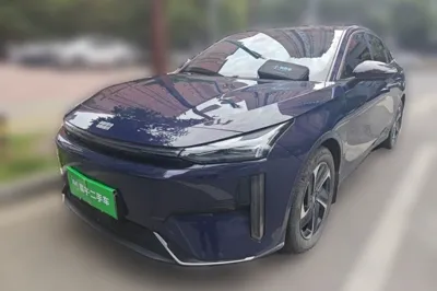 Geely Galaxy L6 · 2023 год