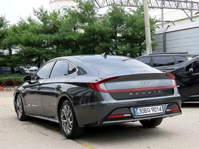 Hyundai Sonata 2022, 118054 км, за 9584.88 USD