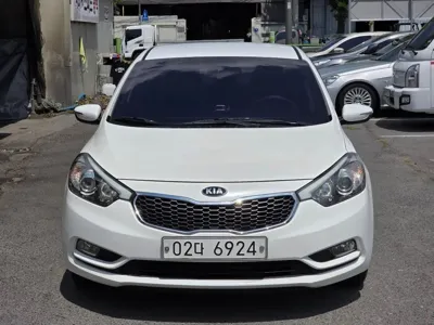 Kia K3 · 2015 год