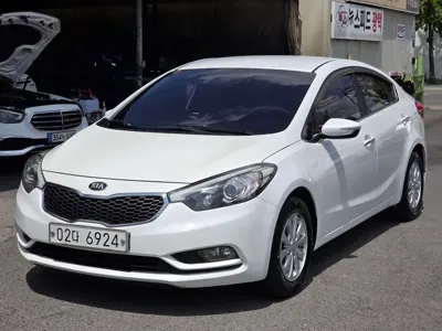 Kia K3 2015, 118850 км, за 2494.42 USD