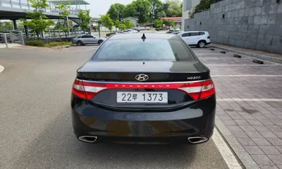 Hyundai Grandeur 2014, 170536 км, за 3544.7 USD