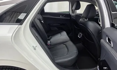 Kia K5 2024, 34490 км, за 18136.9 USD - фото 12
