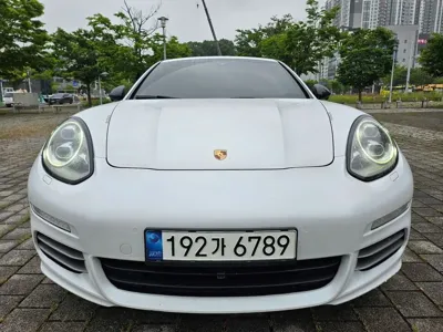 Porsche Panamera · 2016 год