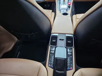 Porsche Panamera 2016, 163400 км, за 14107.31 USD - фото 15