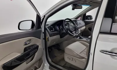 Kia Canival 2018, 160709 км, за 6341.82 USD - фото 12