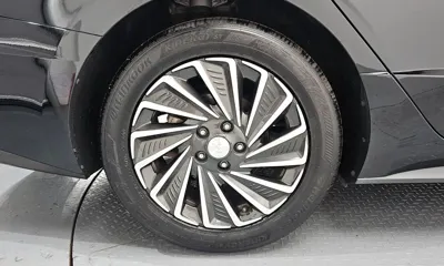 Hyundai Sonata 2021, 84021 км, за 12958.25 USD