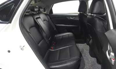 Kia K3 2019, 65807 км, за 8008.4 USD - фото 12
