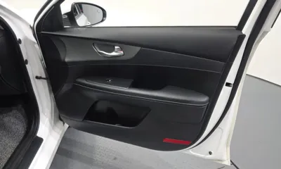 Kia K3 2019, 65807 км, за 8008.4 USD - фото 24