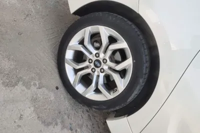 Geely Auto Emgrand GT 2015, 79100 км, за 4769 USD - фото 11
