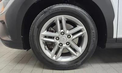 Hyundai Kona 2023, 100576 км, за 9035.92 USD