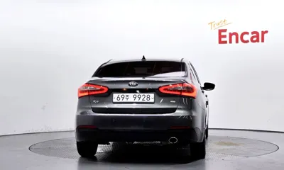 Kia K3 2013, 124312 км, за 3413.42 USD