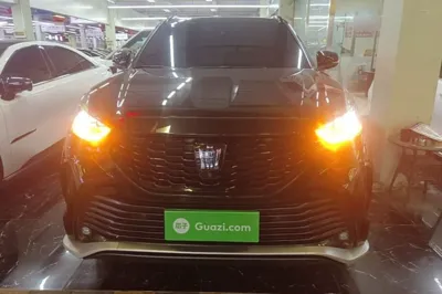Toyota Crown Kluger 2022, 33000 км, за 31284 USD