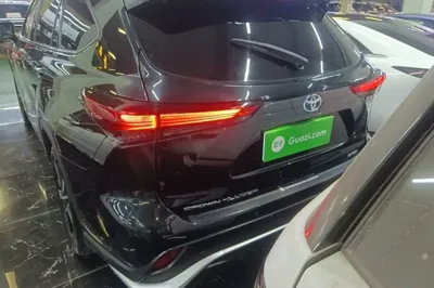 Toyota Crown Kluger 2022, 33000 км, за 31284 USD