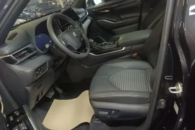 Toyota Crown Kluger 2022, 33000 км, за 31284 USD - фото 25