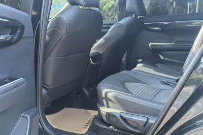 Toyota Crown Kluger 2022, 33000 км, за 31284 USD - фото 33