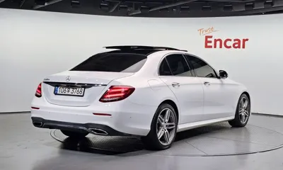 Mercedes-Benz E-Class 2017, 137146 км, за 17068.41 USD
