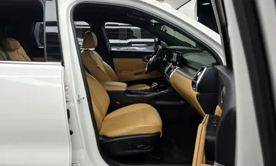 Kia Sorento 2023, 52158 км, за 18720.43 USD - фото 11