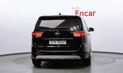 Kia Canival 2016, 92967 км, за 7261.31 USD