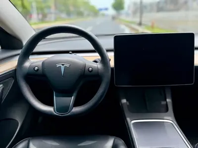 Tesla Model 3 2023, 138000 км, за 17627.67 USD - фото 9
