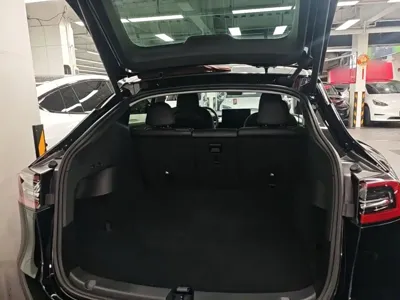 Tesla Model Y 2023, 71000 км, за 24778.8 USD - фото 19