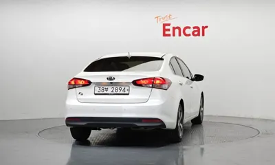 Kia K3 2016, 89313 км, за 4532.32 USD