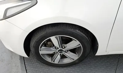 Kia K3 2016, 89313 км, за 4532.32 USD
