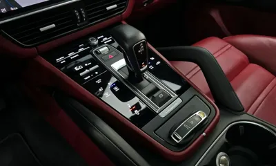 Porsche Cayenne 2020, 70341 км, за 52154.98 USD - фото 9