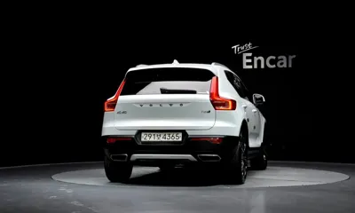 Volvo XC40 2020, 77755 км, за 17407.64 USD - фото 4