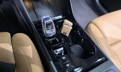 Volvo XC40 2020, 77755 км, за 17407.64 USD - фото 9