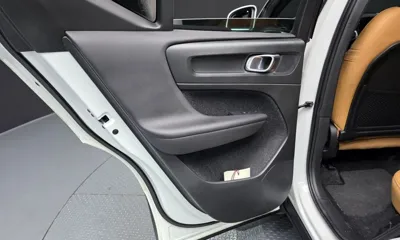 Volvo XC40 2020, 77755 км, за 17407.64 USD - фото 25