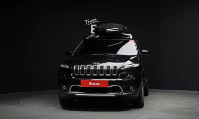 Jeep Cherokee 2015, 89769 км, за 4269.57 USD
