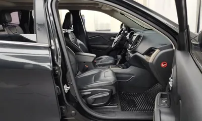 Jeep Cherokee 2015, 89769 км, за 4269.57 USD - фото 11