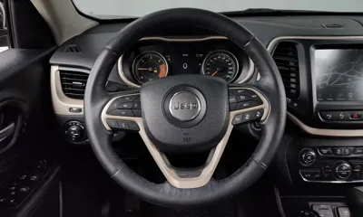 Jeep Cherokee 2015, 89769 км, за 4269.57 USD - фото 13