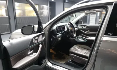 Mercedes-Benz GLE-Class 2023, 31287 км, за 50676.6 USD - фото 10