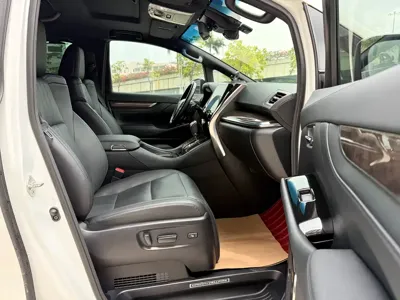 Toyota Vellfire 2023, 98000 км, за 73484.45 USD - фото 10