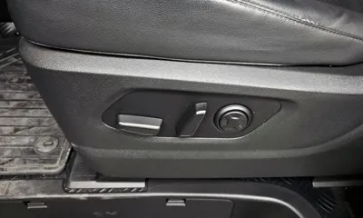 Hyundai Staria 2023, 117907 км, за 15570.04 USD - фото 33