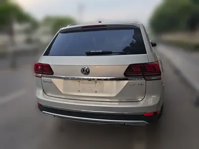 Volkswagen Teramont 2020, 97000 км, за 16418.7 USD