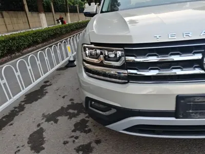 Volkswagen Teramont 2020, 97000 км, за 16418.7 USD - фото 7