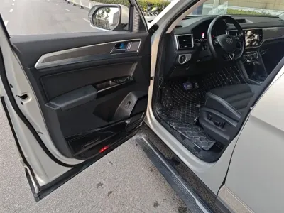 Volkswagen Teramont 2020, 97000 км, за 16418.7 USD - фото 17