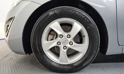Hyundai Avante 2014, 90125 км, за 4618.43 USD