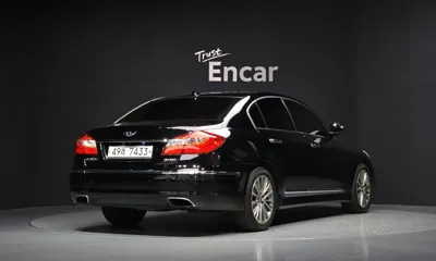 Hyundai Genesis 2013, 245246 км, за 3171.46 USD